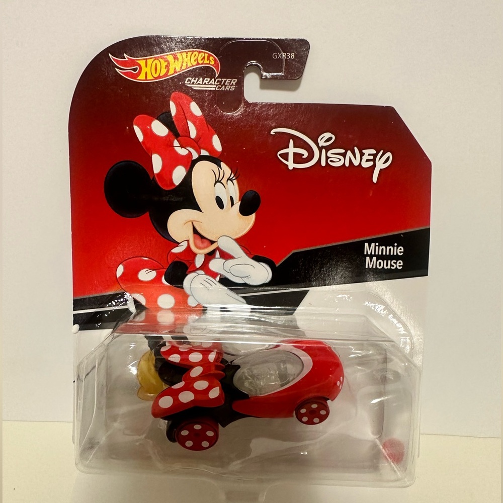 New 2020 Hot Wheels Disney Minnie Mouse Character Cars
1:64 - 3+